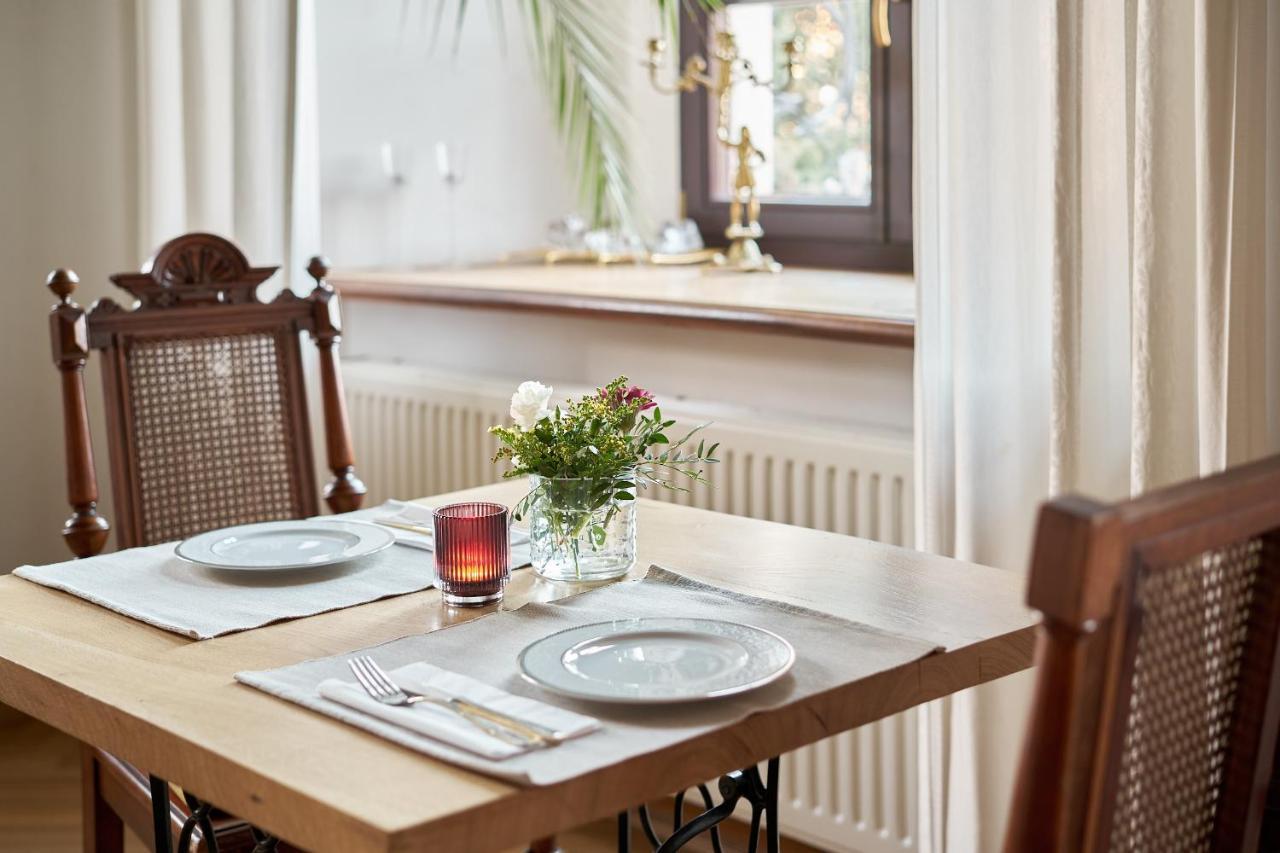 Boutique Palac Warmatowice Sienkiewiczowskie Легница Экстерьер фото