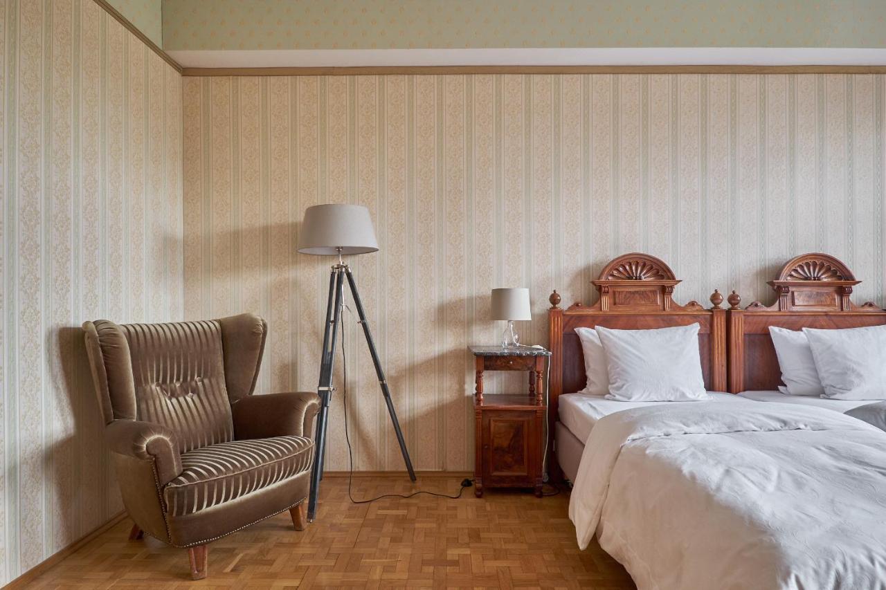 Boutique Palac Warmatowice Sienkiewiczowskie Легница Экстерьер фото