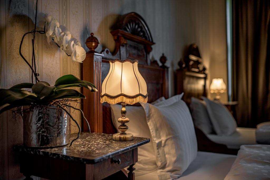 Boutique Palac Warmatowice Sienkiewiczowskie Легница Экстерьер фото